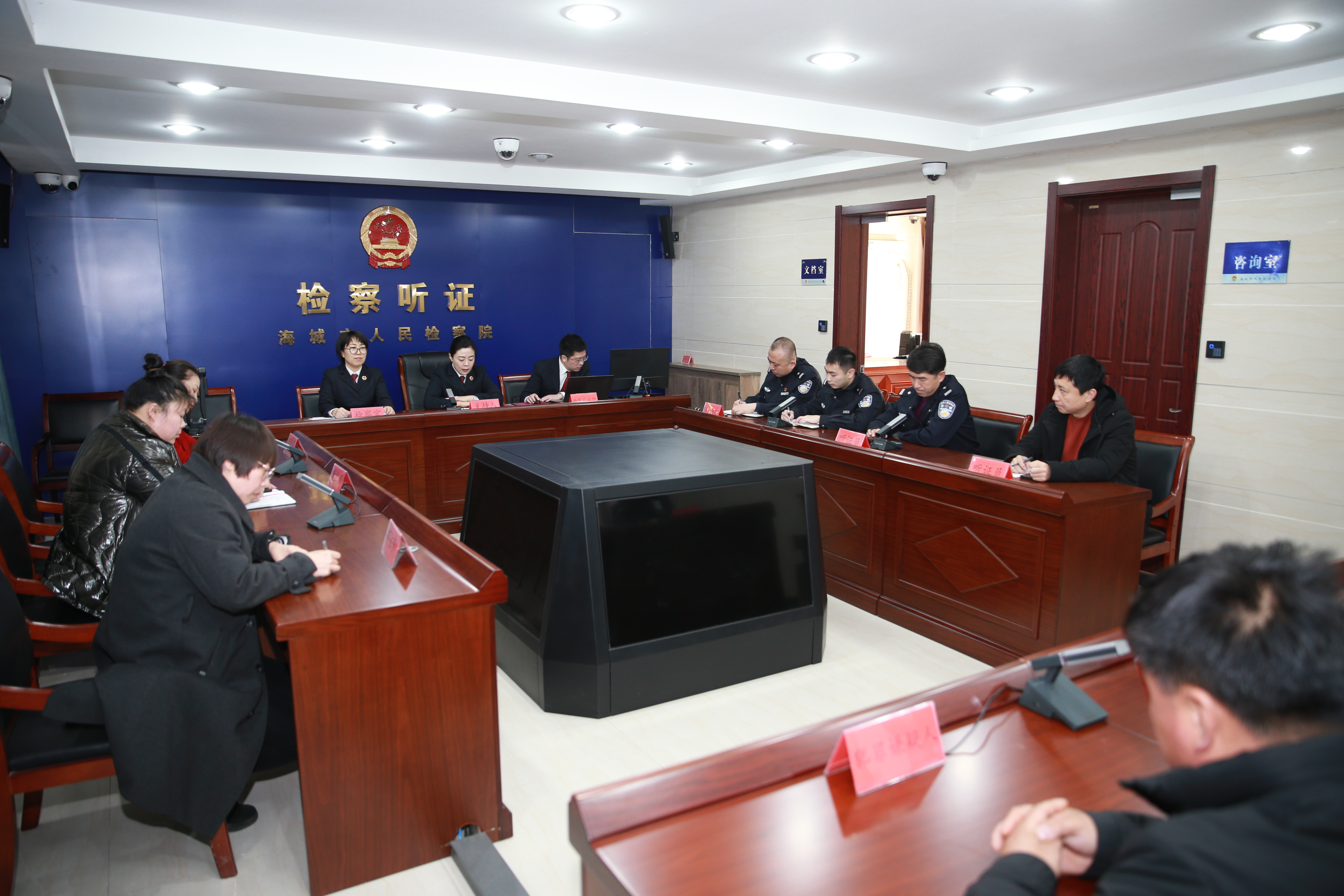 省人大代表“零距离”感受公开听证点赞检察工作能“化干戈为玉帛”